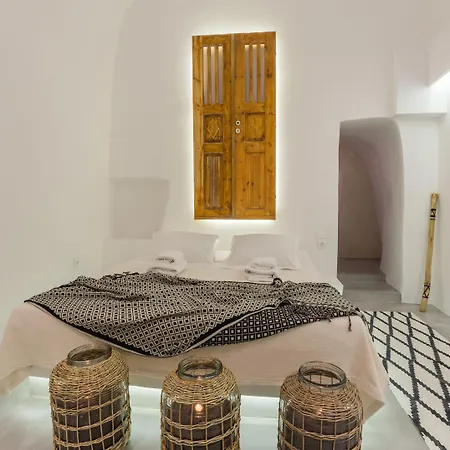 Gaia Oia (Santorini)