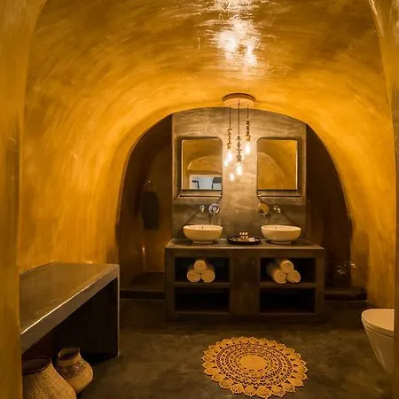 Gaia Villa *