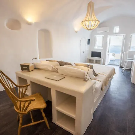 Gaia Oia (Santorini)