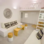 Gaia Vila Oia